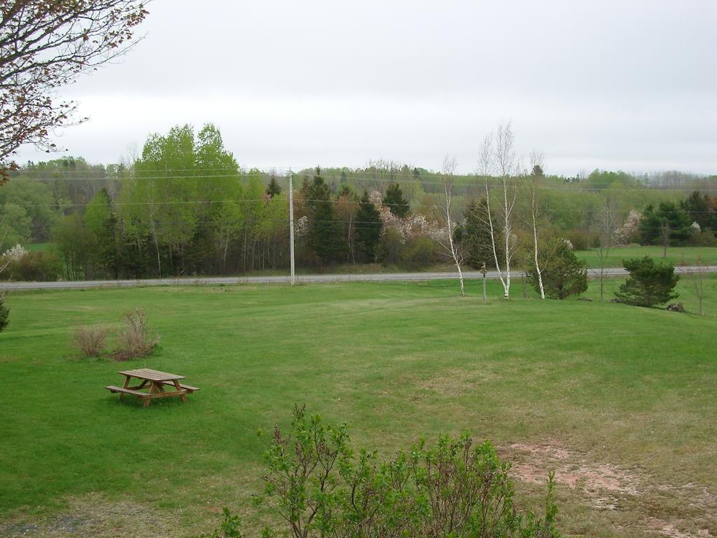 Forest Haven Inn Tatamagouche Exterior foto